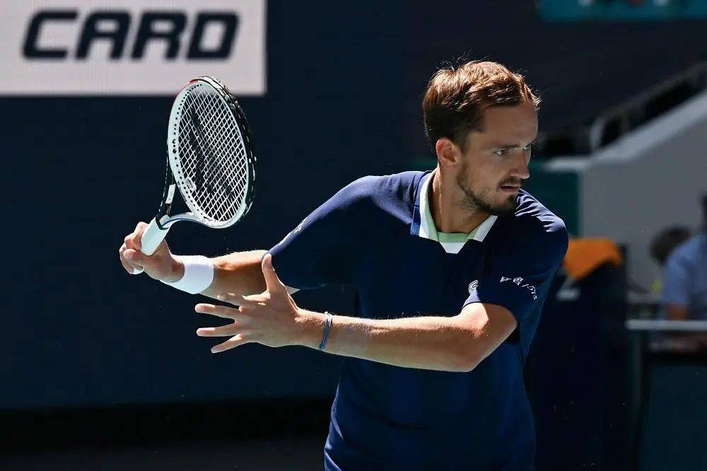 ayx世界杯2026-联合杯翻盘蒙特卡洛大师赛，梅德韦杰夫点燃赛场