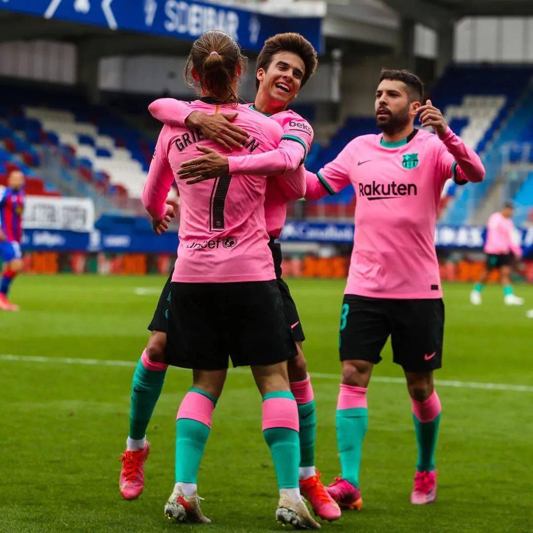 爱游戏官方-巴萨力克巴黎，卡瓦哈尔刷新纪录