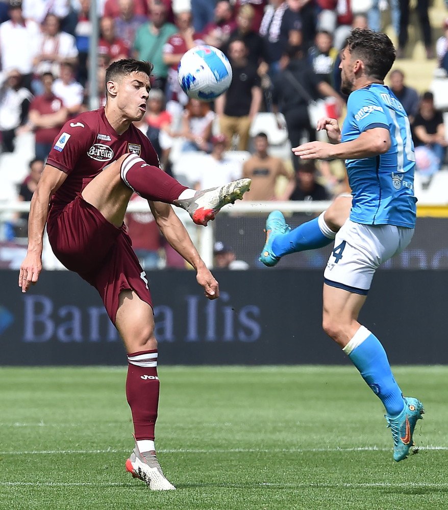 爱游戏-巴西完胜那不勒斯，托尼关键制胜