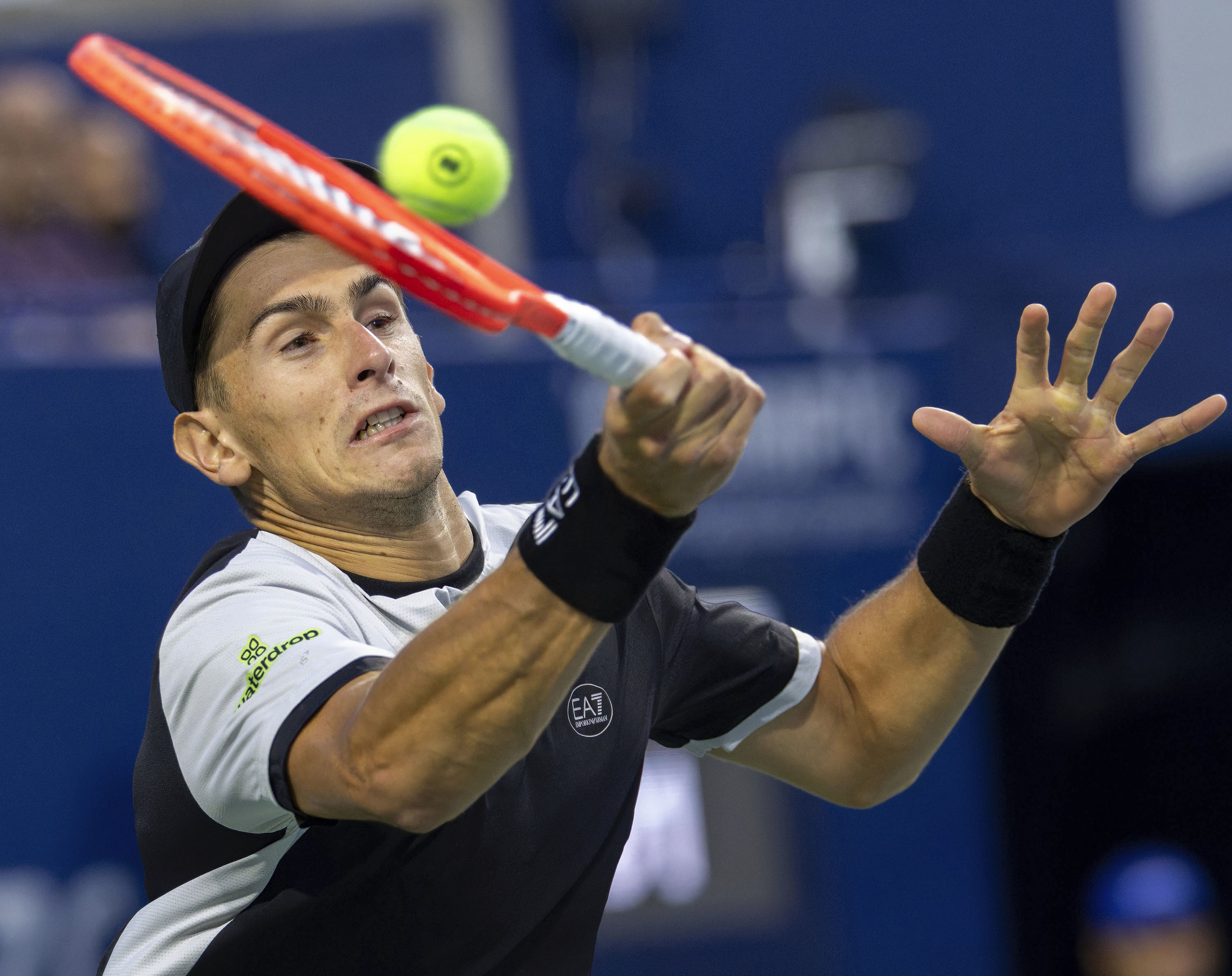 爱游戏娱乐-拉沃尔杯横扫美网,兹维列夫统治全场