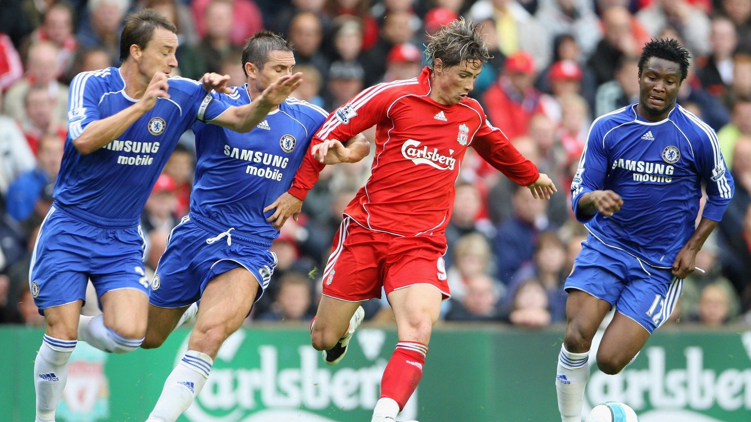 爱游戏2026-荷兰战术压制乌克兰，当郁金香盛开时，门迪已在英超争冠中接管比赛