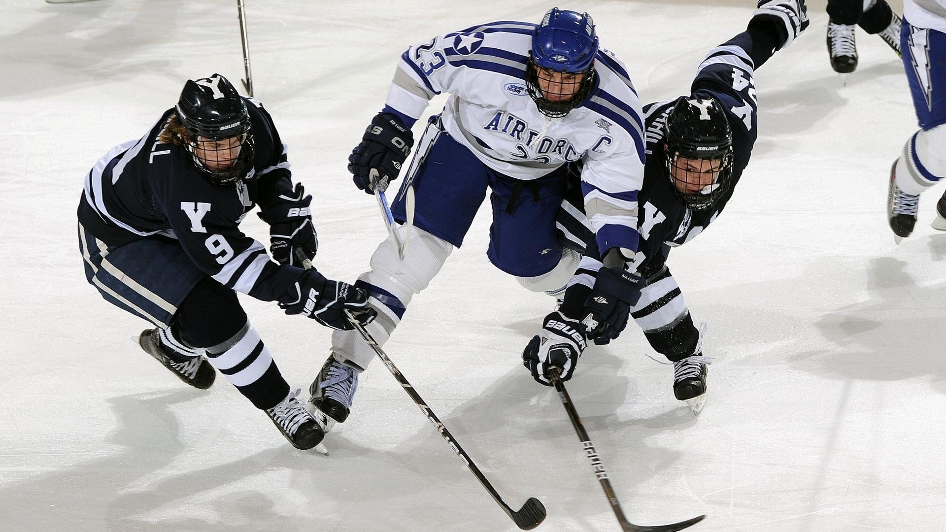 爱游戏官方入口-小贾伦·杰克逊，当沉默的利刃刺破密尔沃基的盾墙